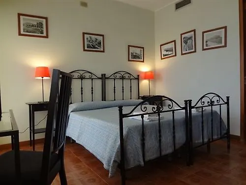 מלון פלרמו Casa Riccio בית הארחה