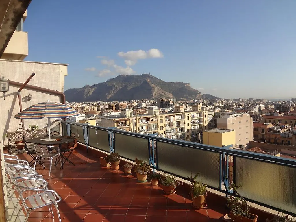 *** Guest house Casa Riccio Hotel Palermo Italy